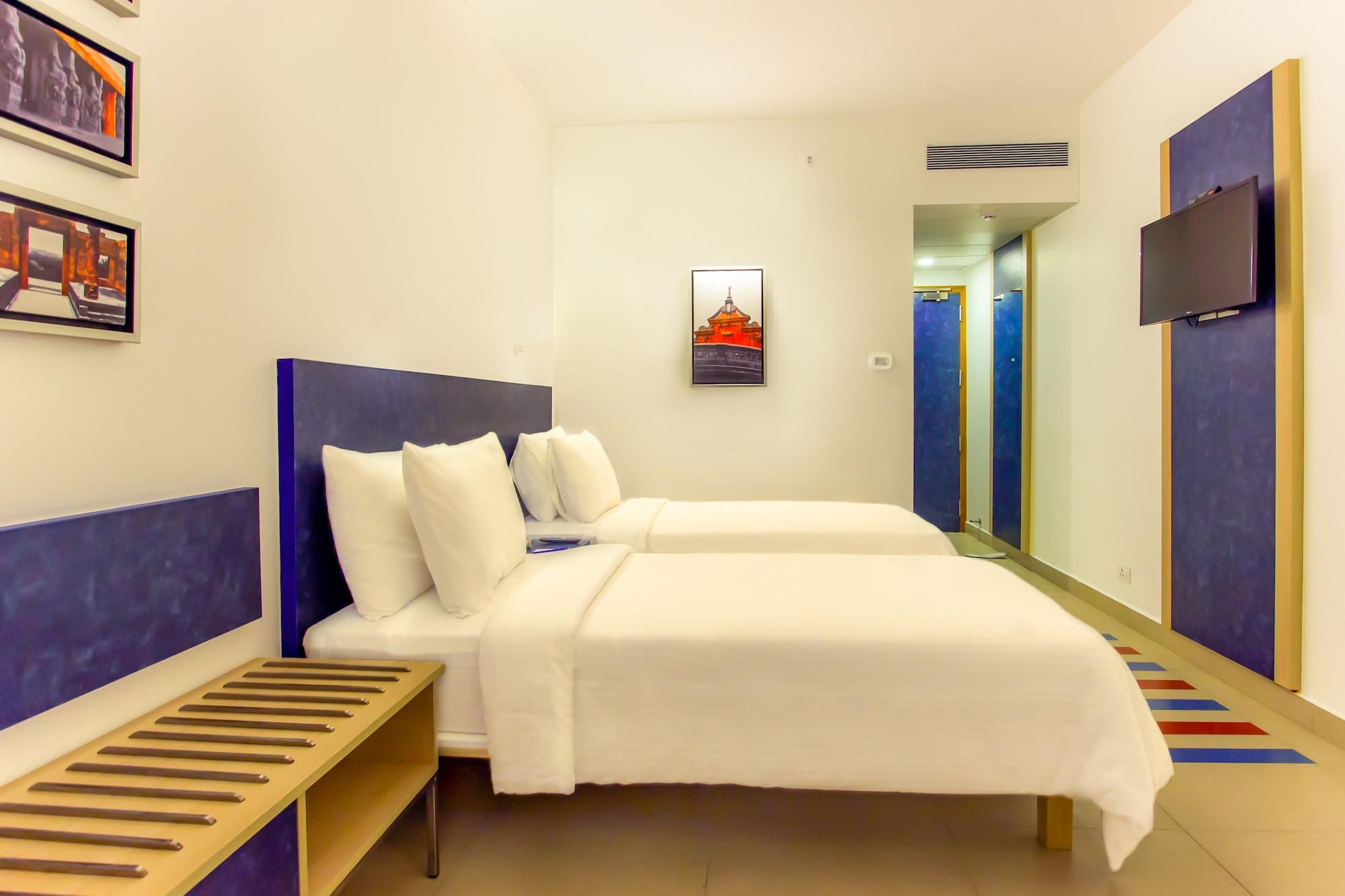 Kalyan Grand - A Business Hotel Vandalur Экстерьер фото