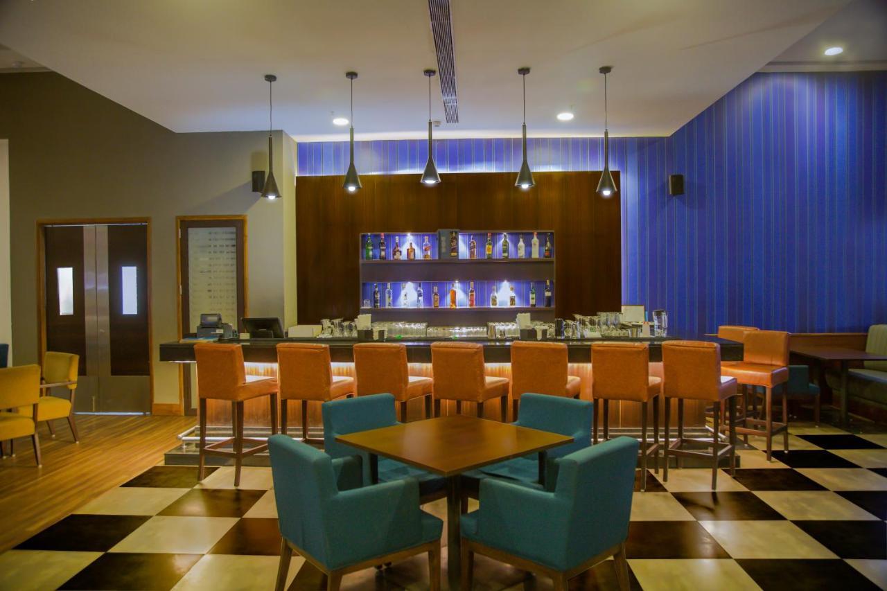 Kalyan Grand - A Business Hotel Vandalur Экстерьер фото