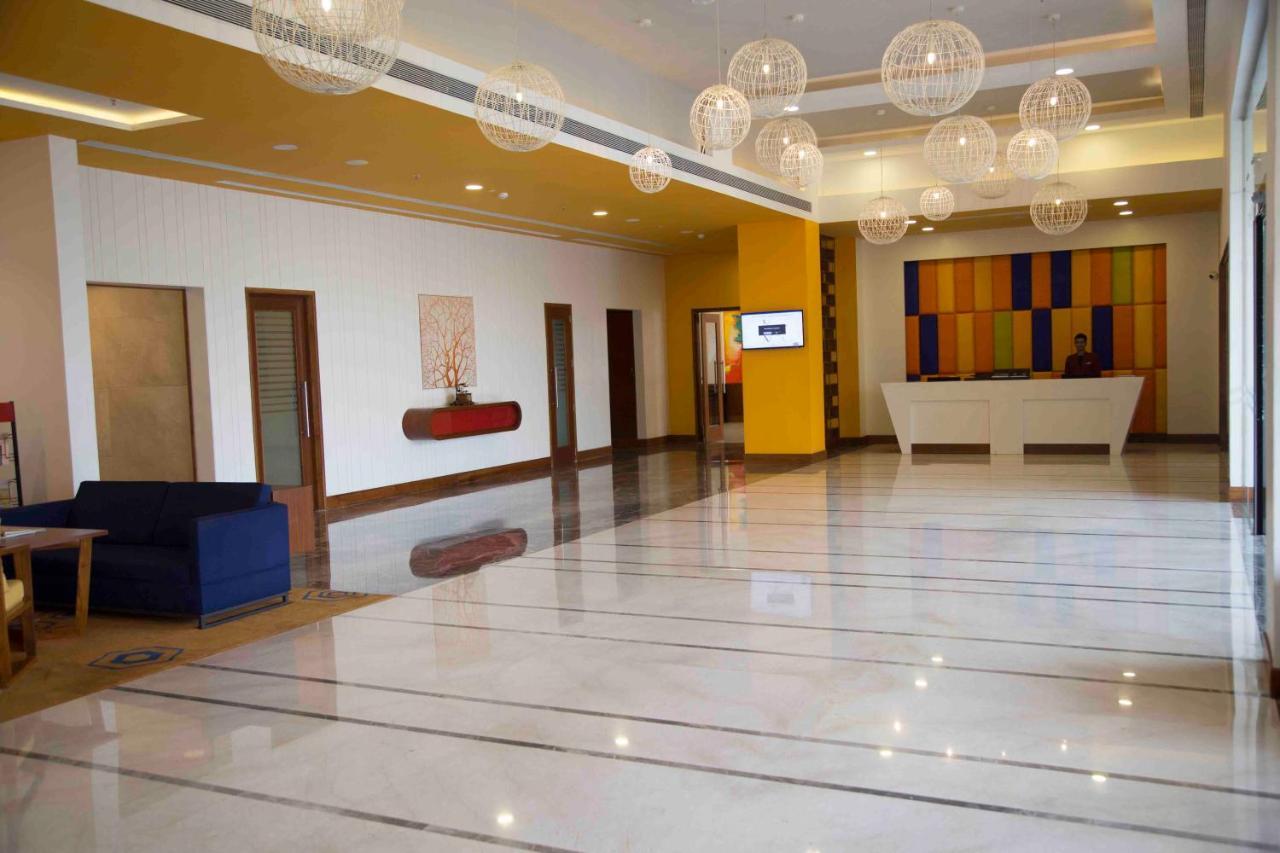 Kalyan Grand - A Business Hotel Vandalur Экстерьер фото